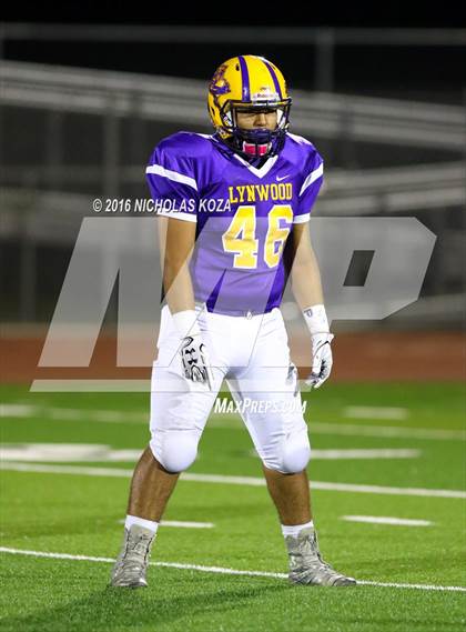 Thumbnail 3 in Lynwood vs. Verbum Dei  photogallery.