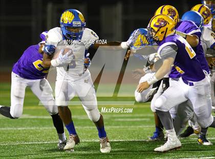 Thumbnail 2 in Lynwood vs. Verbum Dei  photogallery.