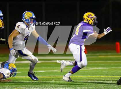 Thumbnail 2 in Lynwood vs. Verbum Dei  photogallery.