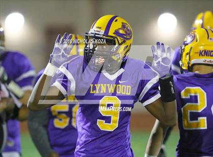 Thumbnail 3 in Lynwood vs. Verbum Dei  photogallery.