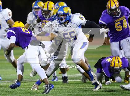Thumbnail 3 in Lynwood vs. Verbum Dei  photogallery.