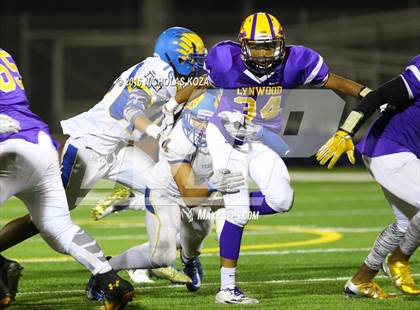 Thumbnail 3 in Lynwood vs. Verbum Dei  photogallery.