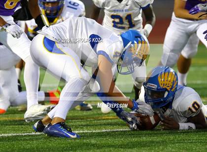 Thumbnail 1 in Lynwood vs. Verbum Dei  photogallery.