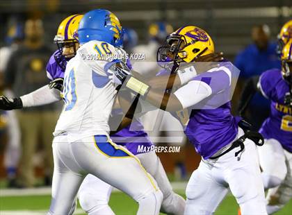Thumbnail 1 in Lynwood vs. Verbum Dei  photogallery.