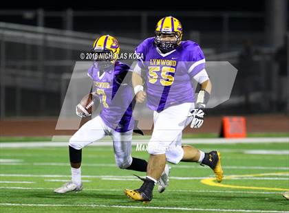 Thumbnail 1 in Lynwood vs. Verbum Dei  photogallery.