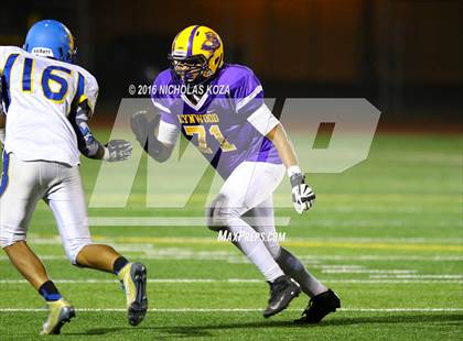 Thumbnail 2 in Lynwood vs. Verbum Dei  photogallery.