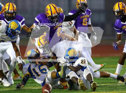 Thumbnail 1 in Lynwood vs. Verbum Dei  photogallery.
