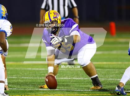 Thumbnail 3 in Lynwood vs. Verbum Dei  photogallery.