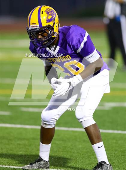 Thumbnail 1 in Lynwood vs. Verbum Dei  photogallery.
