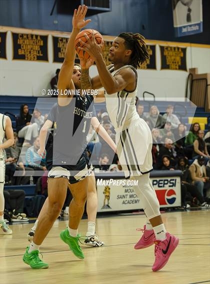 Thumbnail 1 in Hotchkiss vs Blair Academy (Shooting Stars Baskietbal Showcase) photogallery.