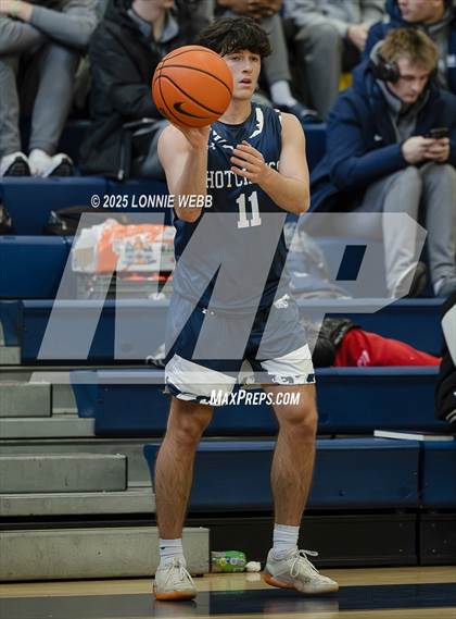 Thumbnail 1 in Hotchkiss vs Blair Academy (Shooting Stars Baskietbal Showcase) photogallery.