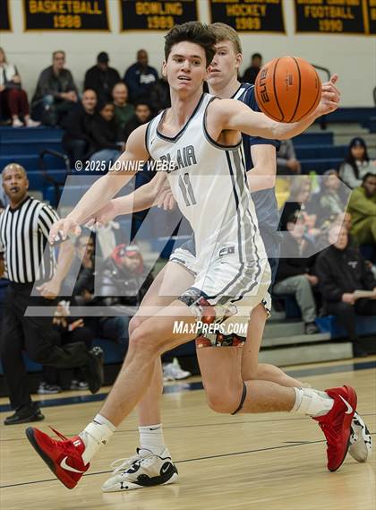 Thumbnail 3 in Hotchkiss vs Blair Academy (Shooting Stars Baskietbal Showcase) photogallery.