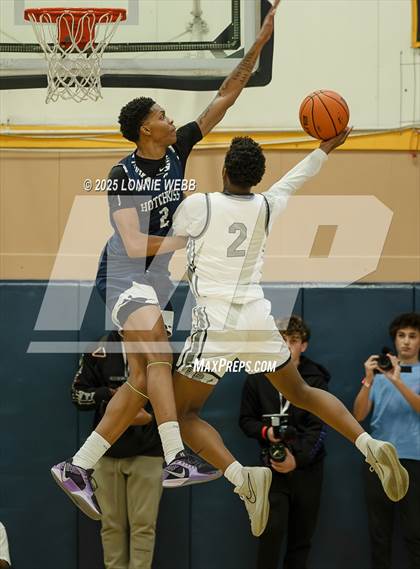 Thumbnail 1 in Hotchkiss vs Blair Academy (Shooting Stars Baskietbal Showcase) photogallery.