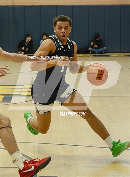 Thumbnail 2 in Hotchkiss vs Blair Academy (Shooting Stars Baskietbal Showcase) photogallery.