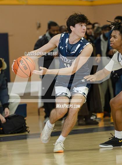 Thumbnail 2 in Hotchkiss vs Blair Academy (Shooting Stars Baskietbal Showcase) photogallery.