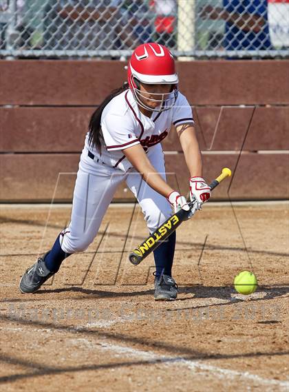 Thumbnail 3 in Highland vs Tulare Western (Mira Monte Invitational) photogallery.