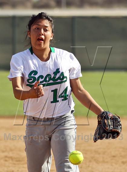 Thumbnail 3 in Highland vs Tulare Western (Mira Monte Invitational) photogallery.