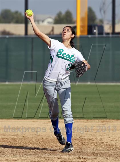 Thumbnail 1 in Highland vs Tulare Western (Mira Monte Invitational) photogallery.
