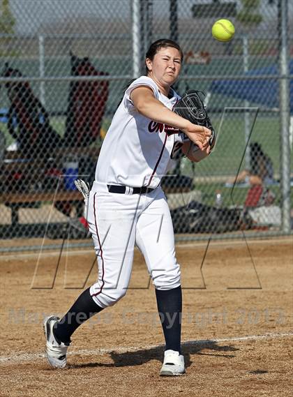 Thumbnail 3 in Highland vs Tulare Western (Mira Monte Invitational) photogallery.
