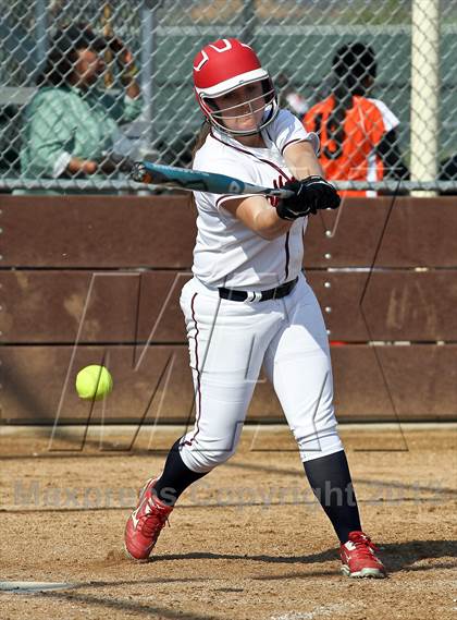Thumbnail 3 in Highland vs Tulare Western (Mira Monte Invitational) photogallery.