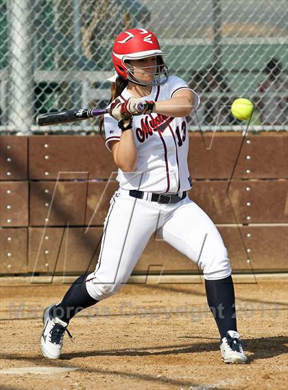 Thumbnail 1 in Highland vs Tulare Western (Mira Monte Invitational) photogallery.