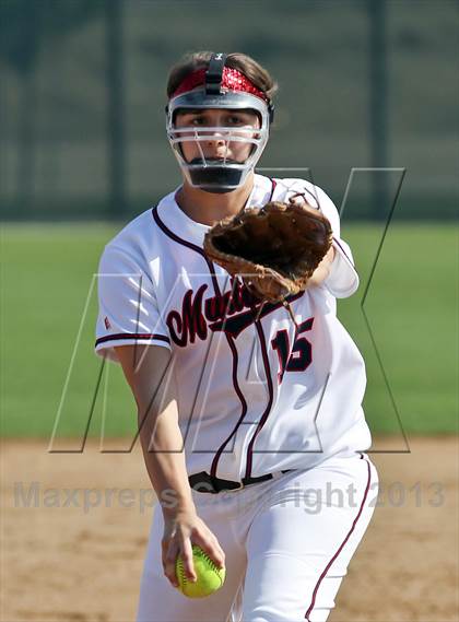 Thumbnail 2 in Highland vs Tulare Western (Mira Monte Invitational) photogallery.