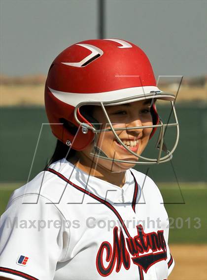 Thumbnail 1 in Highland vs Tulare Western (Mira Monte Invitational) photogallery.