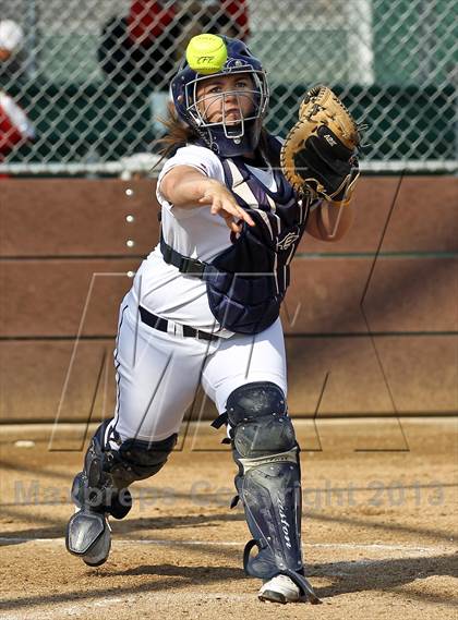 Thumbnail 1 in Highland vs Tulare Western (Mira Monte Invitational) photogallery.