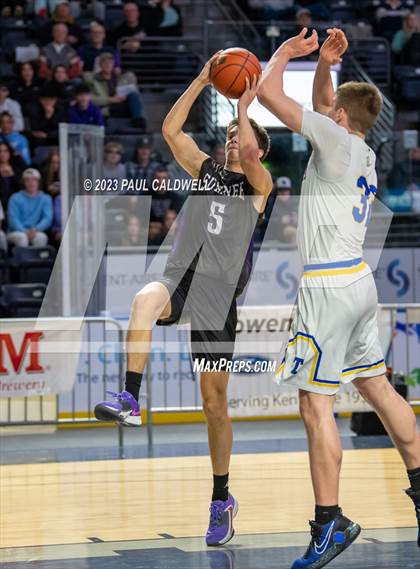 Thumbnail 2 in Tahoma vs. Sumner (King Showcase) photogallery.