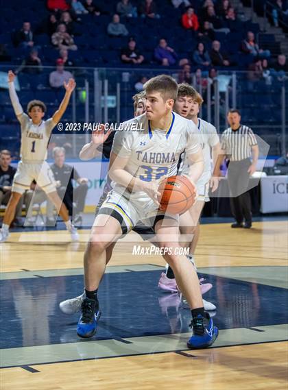 Thumbnail 3 in Tahoma vs. Sumner (King Showcase) photogallery.