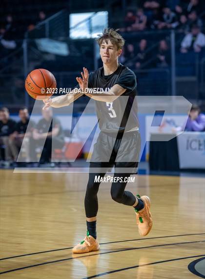 Thumbnail 1 in Tahoma vs. Sumner (King Showcase) photogallery.