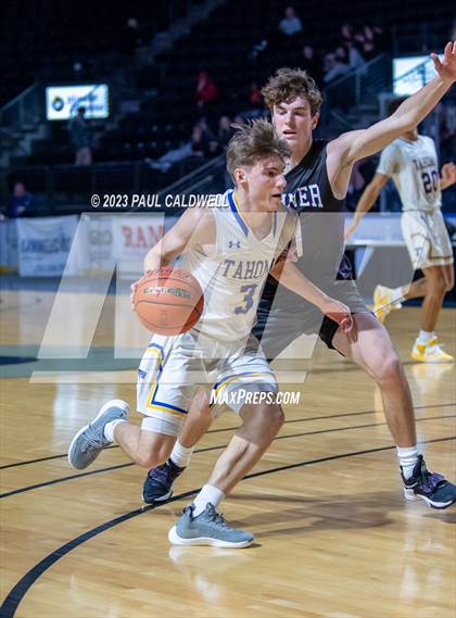 Thumbnail 1 in Tahoma vs. Sumner (King Showcase) photogallery.