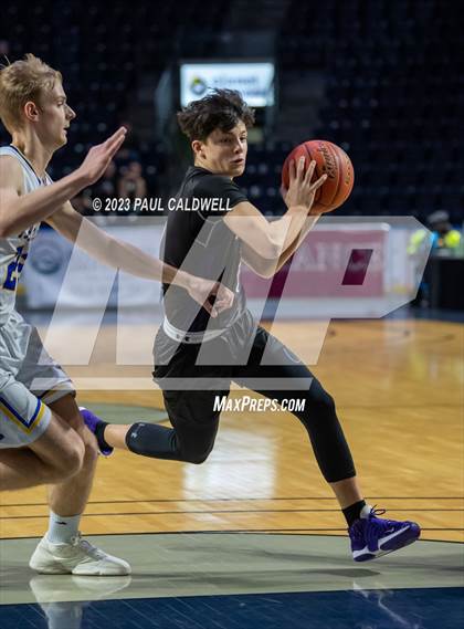 Thumbnail 3 in Tahoma vs. Sumner (King Showcase) photogallery.