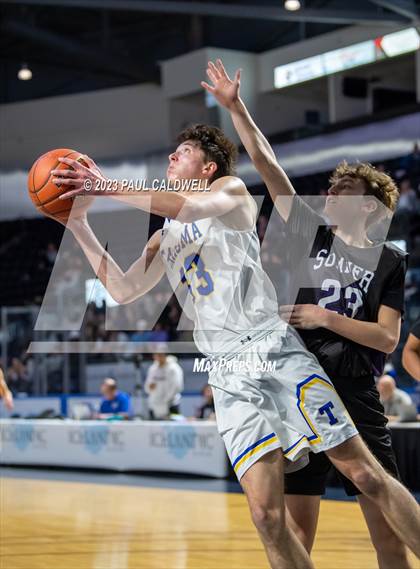 Thumbnail 3 in Tahoma vs. Sumner (King Showcase) photogallery.