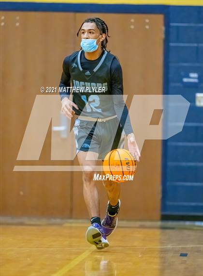 Thumbnail 1 in Overhills vs Apex (Yellow Jacket Christmas Classic Tournament) photogallery.