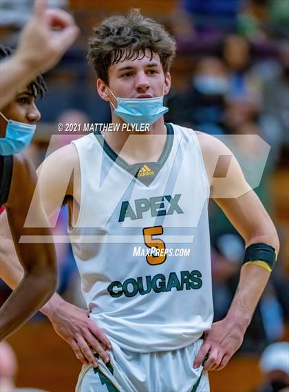 Thumbnail 3 in Overhills vs Apex (Yellow Jacket Christmas Classic Tournament) photogallery.