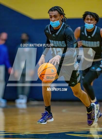 Thumbnail 1 in Overhills vs Apex (Yellow Jacket Christmas Classic Tournament) photogallery.