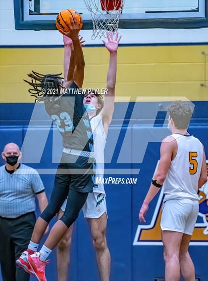 Thumbnail 2 in Overhills vs Apex (Yellow Jacket Christmas Classic Tournament) photogallery.