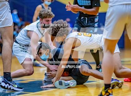 Thumbnail 3 in Overhills vs Apex (Yellow Jacket Christmas Classic Tournament) photogallery.