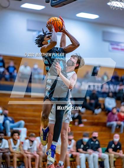 Thumbnail 2 in Overhills vs Apex (Yellow Jacket Christmas Classic Tournament) photogallery.