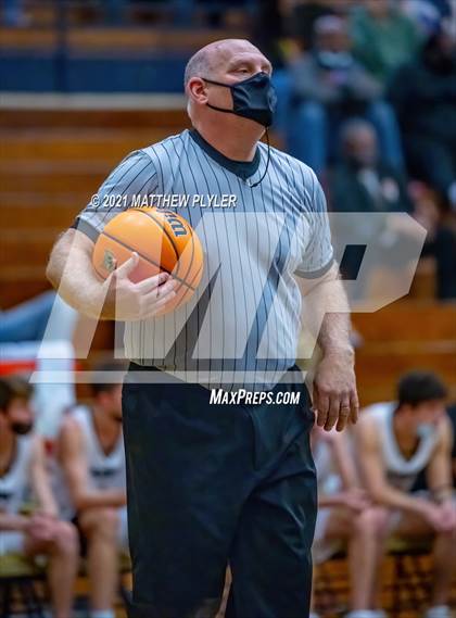 Thumbnail 2 in Overhills vs Apex (Yellow Jacket Christmas Classic Tournament) photogallery.