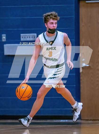Thumbnail 3 in Overhills vs Apex (Yellow Jacket Christmas Classic Tournament) photogallery.