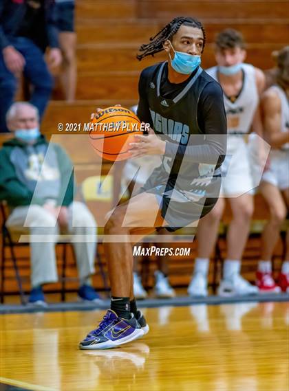 Thumbnail 3 in Overhills vs Apex (Yellow Jacket Christmas Classic Tournament) photogallery.