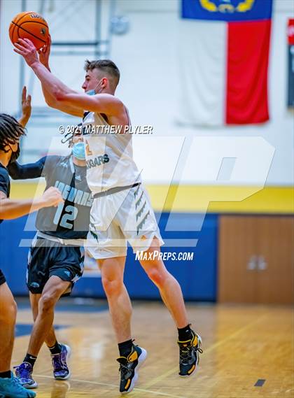 Thumbnail 1 in Overhills vs Apex (Yellow Jacket Christmas Classic Tournament) photogallery.
