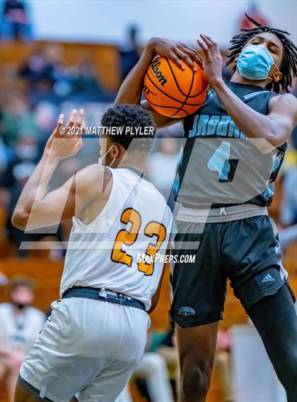 Thumbnail 2 in Overhills vs Apex (Yellow Jacket Christmas Classic Tournament) photogallery.