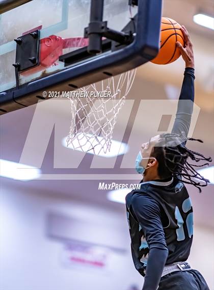 Thumbnail 1 in Overhills vs Apex (Yellow Jacket Christmas Classic Tournament) photogallery.