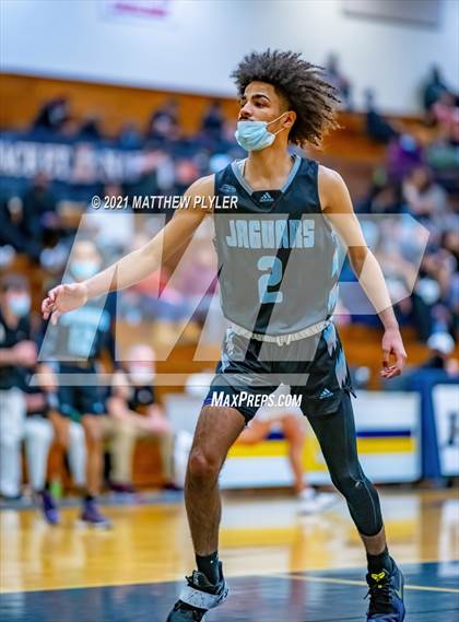 Thumbnail 2 in Overhills vs Apex (Yellow Jacket Christmas Classic Tournament) photogallery.