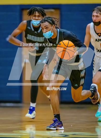Thumbnail 3 in Overhills vs Apex (Yellow Jacket Christmas Classic Tournament) photogallery.