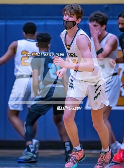 Thumbnail 2 in Overhills vs Apex (Yellow Jacket Christmas Classic Tournament) photogallery.