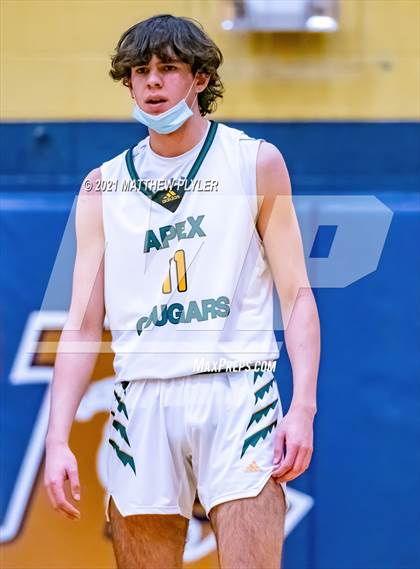 Thumbnail 3 in Overhills vs Apex (Yellow Jacket Christmas Classic Tournament) photogallery.